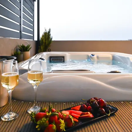 Sweet Jaccuzi * Kandiye